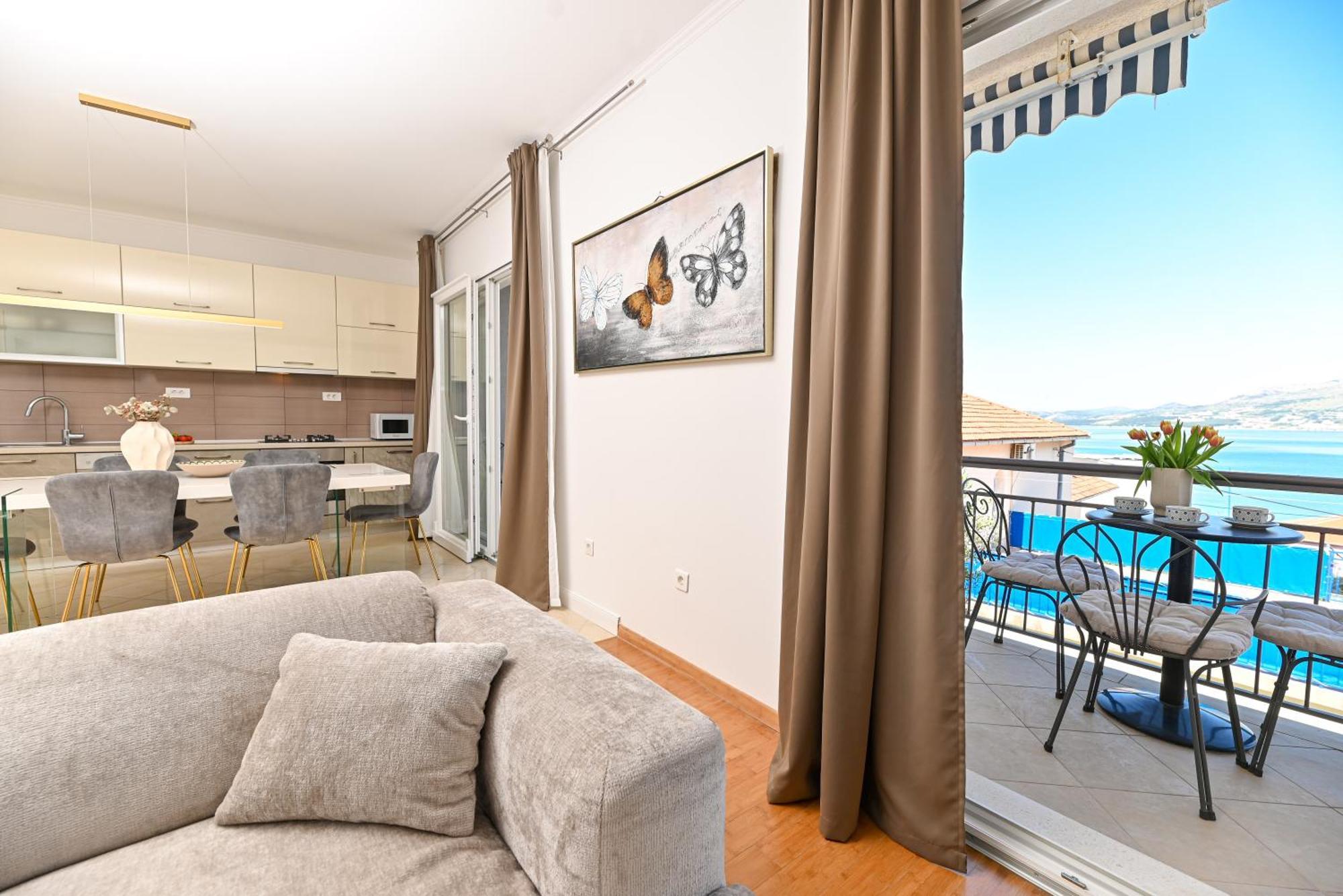 Villa Costa Blu With Pool By The Sea 特罗吉尔 外观 照片